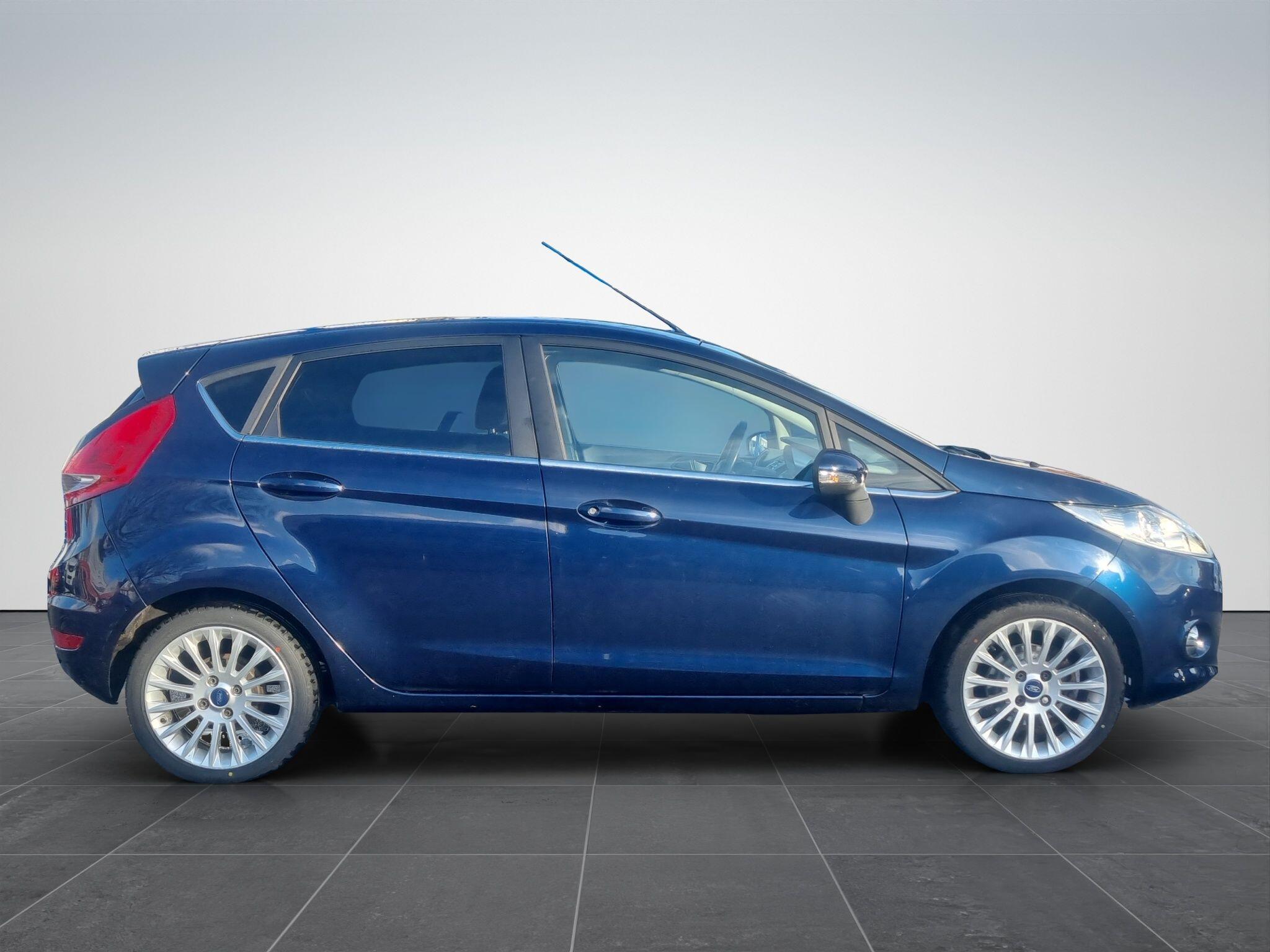 Ford Fiesta 10